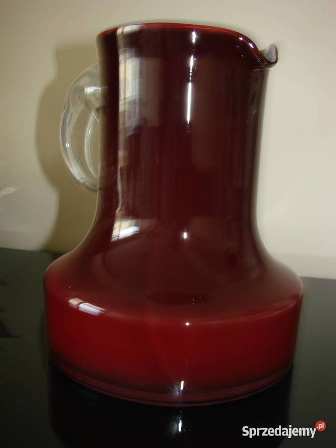 dzbanek czerwone szkło