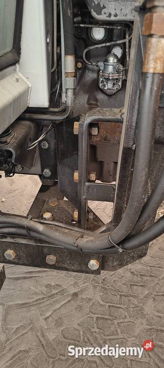 Tur ładowacz czołowy Mailleux MX 3 sekcje Massey Kasina Wielka