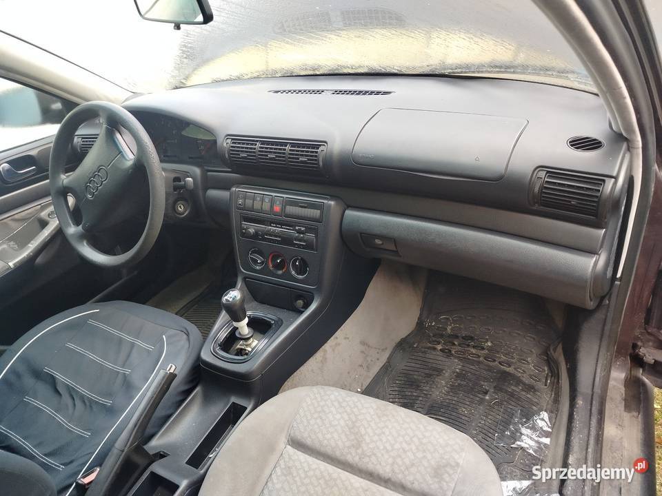 Audi a4b5 16 benzyna części Sekursko