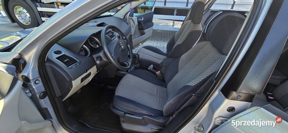 RENAULT MEGANE II 15DCi SEDAN KLIMATRONICSPRAWNY Megane Świdnik
