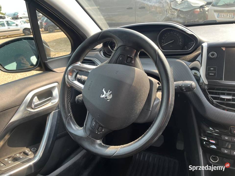 PEUGEOT 2008 15 BlueHDi 120 Allure FJ463 2008 Wrocław