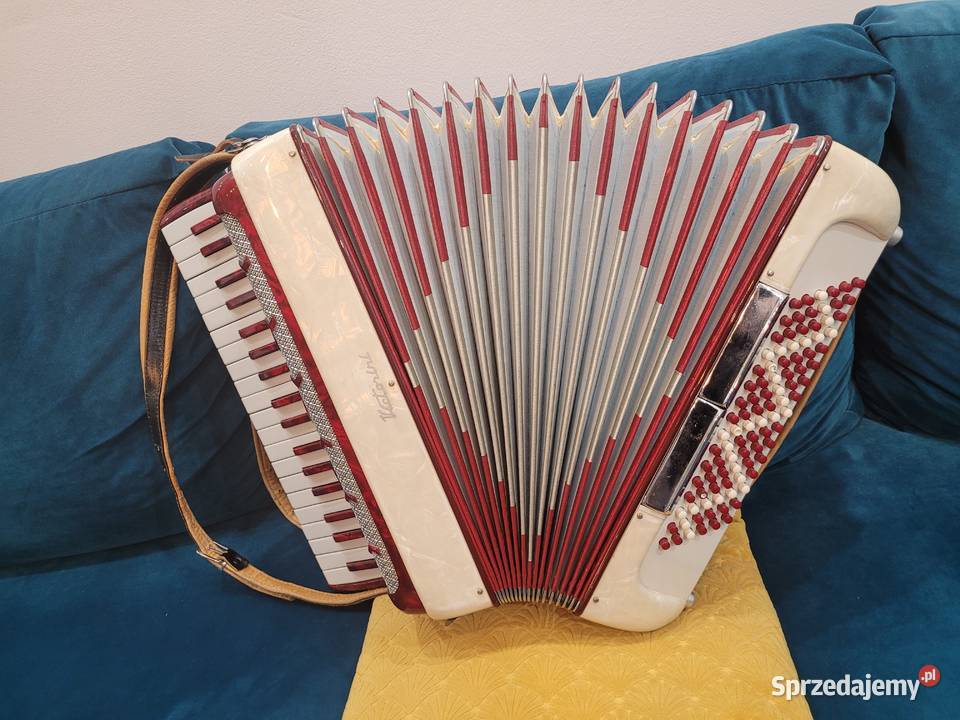 Akordeon Włoski Victorini 96 basów 3 chóry