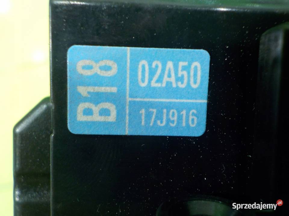 TOYOTA AYGO X 10 VVTI 22r 5D przelacznik Suków