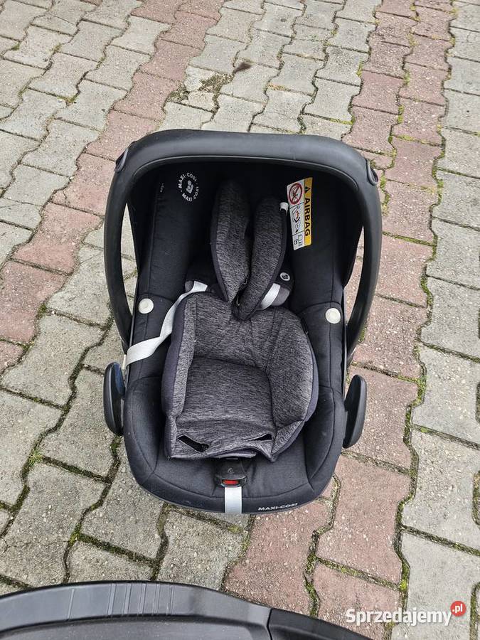 Fotelik samochodowy z baza MAXI COSI PEBBLE PRO ISOFIX