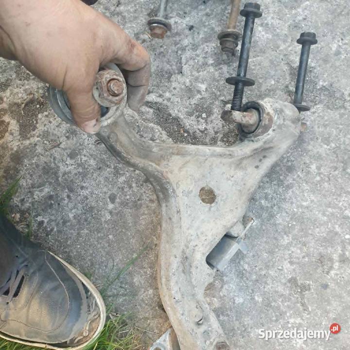 Wahacz przedni lewy Volvo s60 v70 II P2 0009 Wahacze Kraków