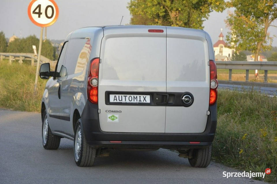 Opel Combo 14 Benzyna Gaz gwarancja przebiegu