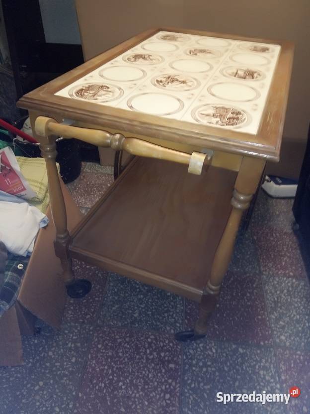 Stolik barek na kółkach