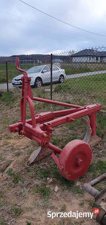 Pług dwuskibowy do traktorów np C330