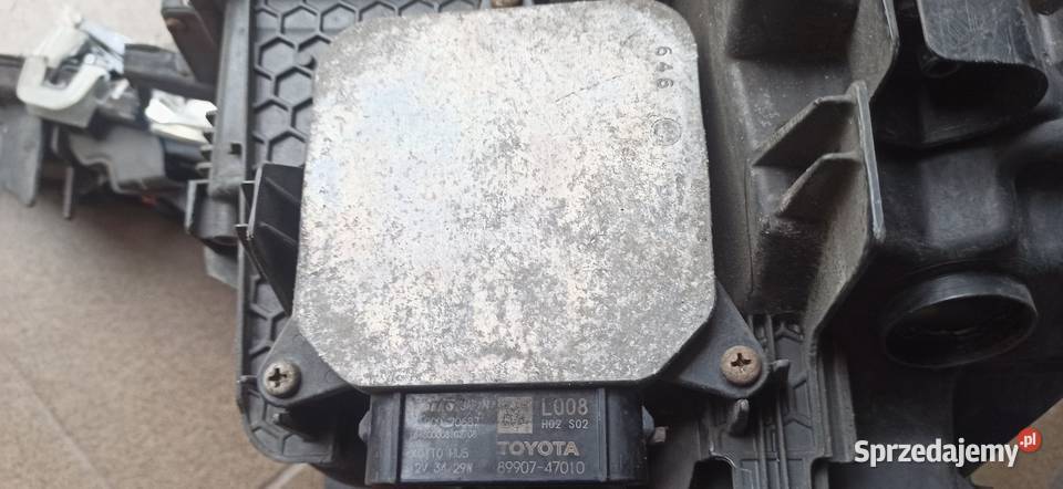 Reflektor Toyota Prius P4 Otwock