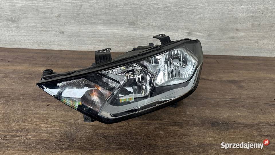 Audi A1 II 82A Zwykła lampa lewa Idealna osobowe