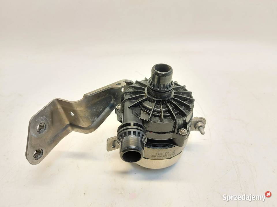 Mercedes W254 GLC 220d POMPA WODY A0005000801 osobowe