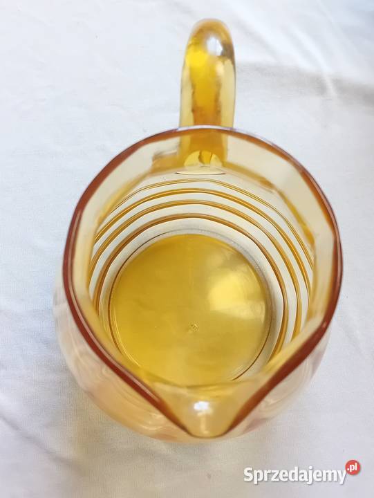 Miodowy dzbanek art deco z wzorem optycznym i Koźminek