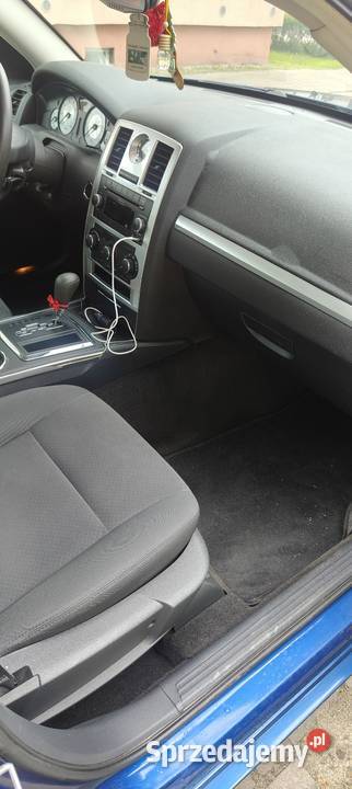 Chrysler 300C 27 benzyna z gazem CD Międzychód