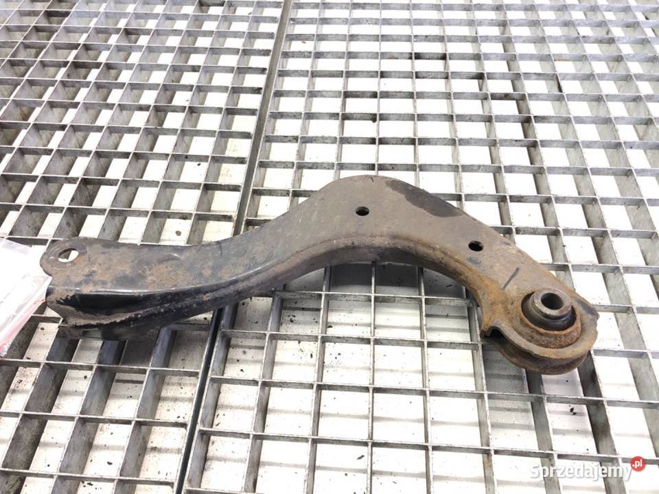 WAHACZ PRAWY TYŁ TOYOTA COROLLA E21 osobowe