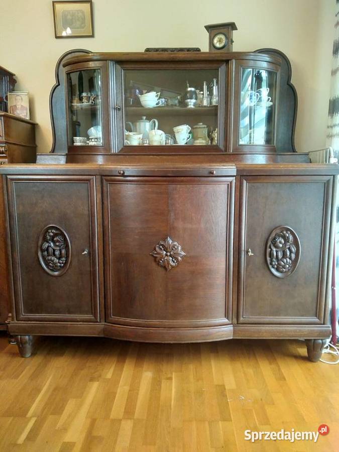 Sprzedam duży kredens z lat trzydziestych Mysiadło sprzedam