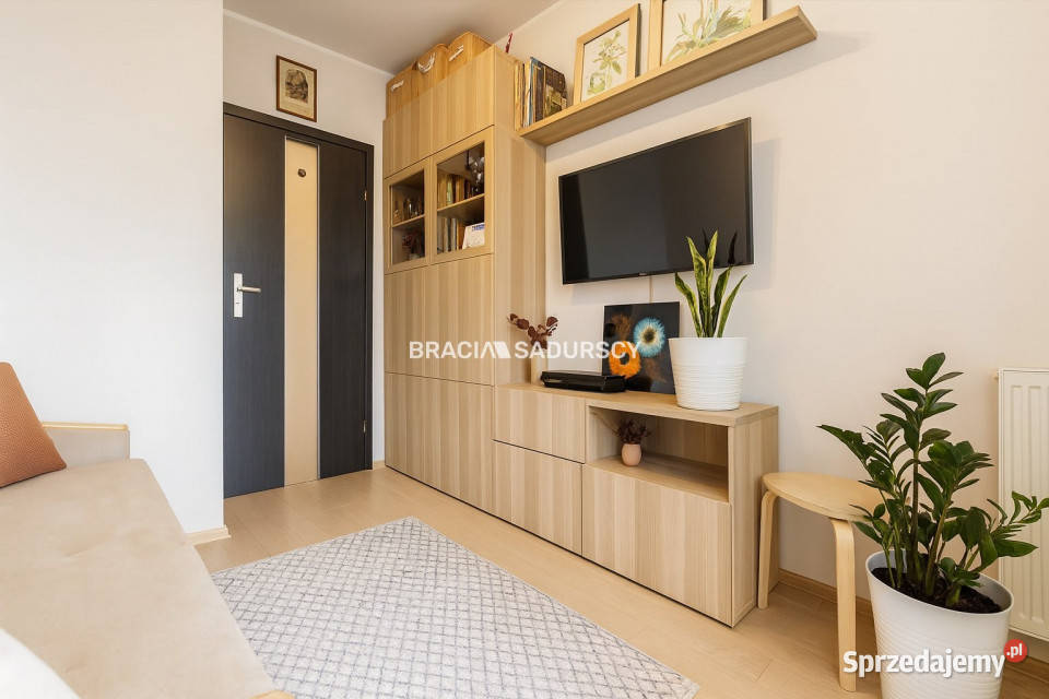 Sprzedam mieszkanie 774m2 3 pokojowe Kraków os