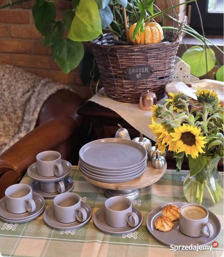 99 Talerze z kubkami 18 elementów szare śląskie Zabrze