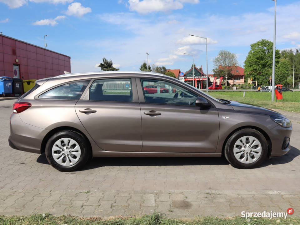 Hyundai i30 10 TGDI brązowy Katowice