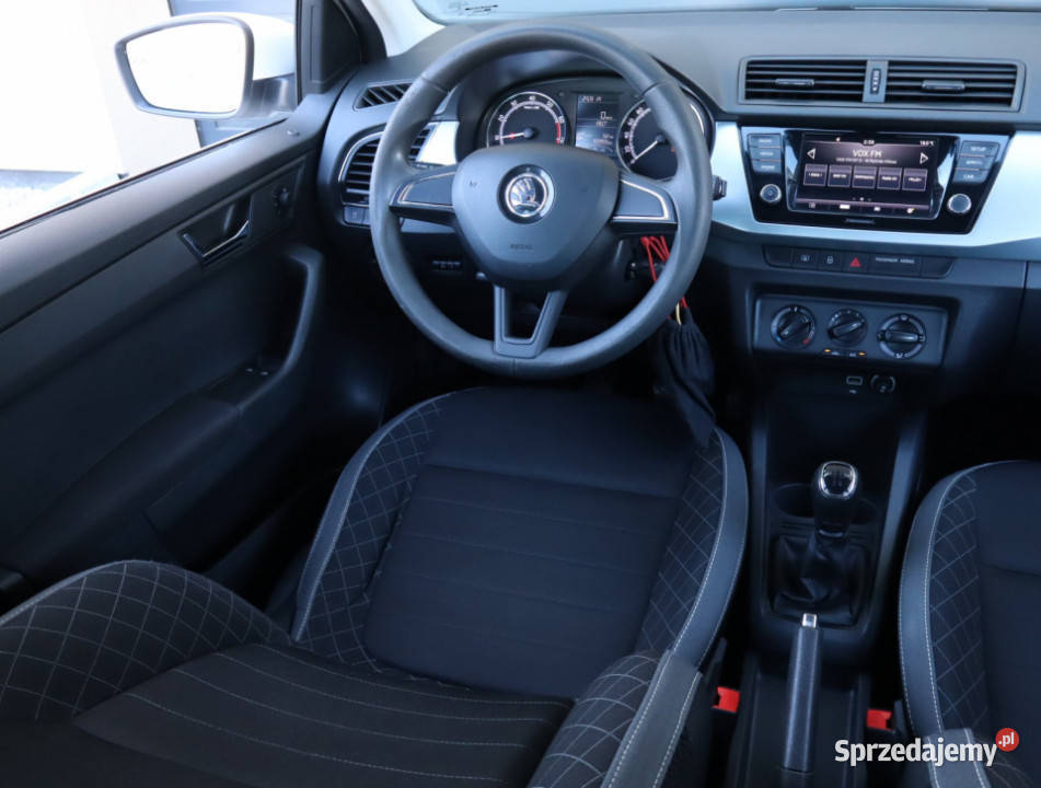Skoda Fabia 10 TSI nieuszkodzony Łódź sprzedam