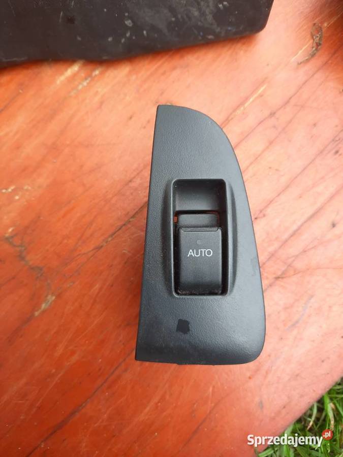 Przełącznik szyby lewy tył Toyota Avensis T25 Przyborów sprzedam