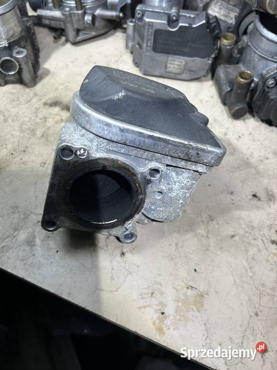 Przepustnica Vw seat skoda 22 12V 036133062N