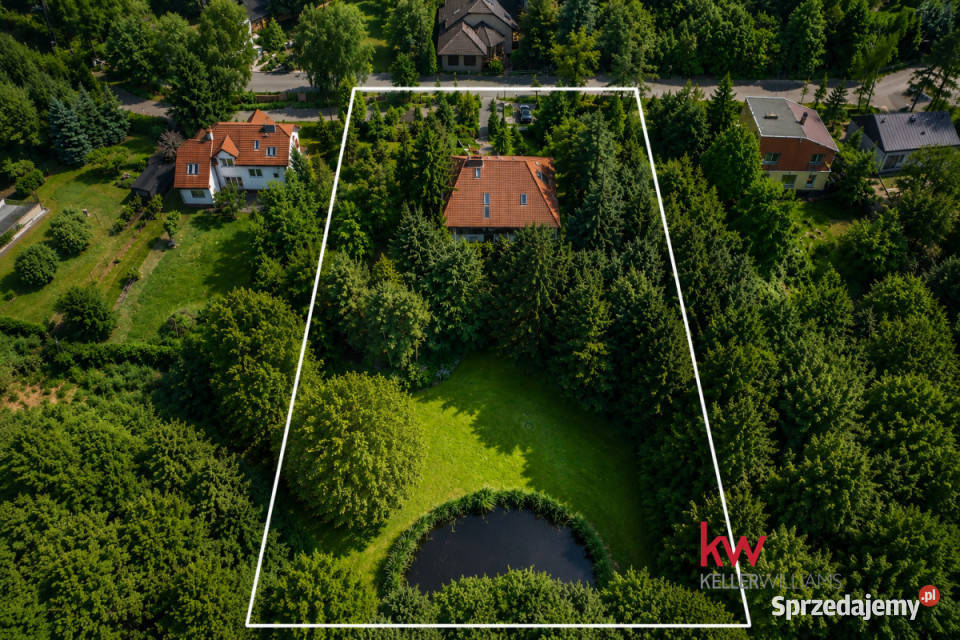sprzedaży domu wolnostojącego 310m2 Chyby