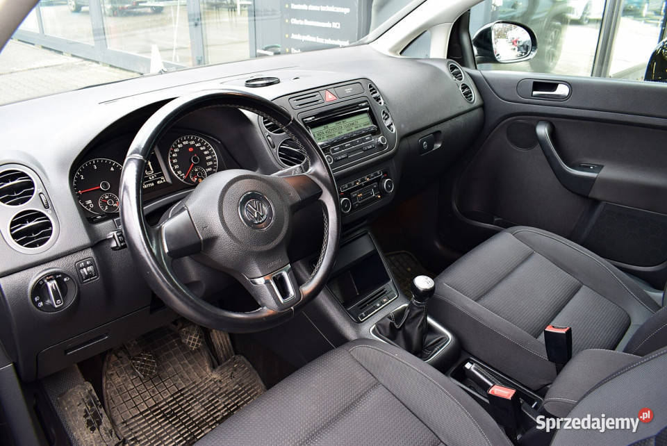 16 TDI 105 Zadbany HAK Dwa komplety kół Dealer 1598cm3