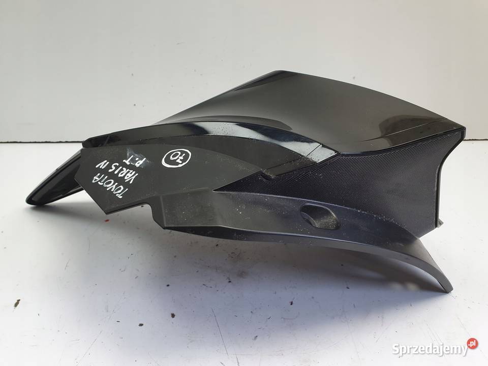 LAMPA Prawy Toyota Yaris IV PRAWA TYLNA tył Rudka