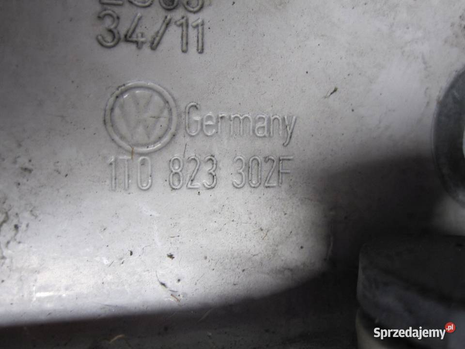 VW CADDY III LIFT 09r zawias maski prawy sprzedam