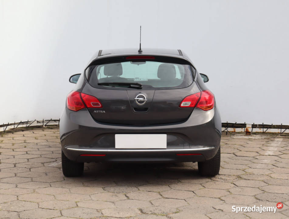 Opel Astra 14 16V manualna Łódź
