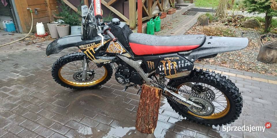 Yamaha 250 cross Hanna