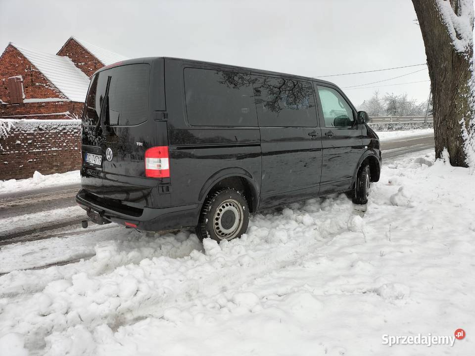 Volkswagen Transporter 9 osobowy