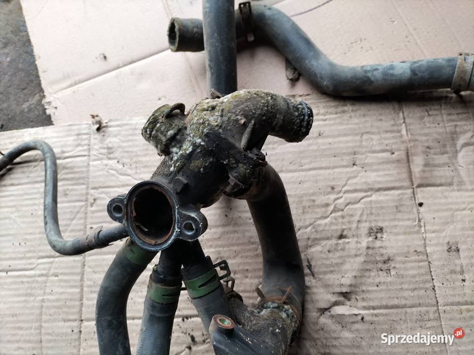 WĄŻ CHŁODNICY OBUDOWA TERMOSTA GOLF 3 IBIZA Kamień-Kolonia