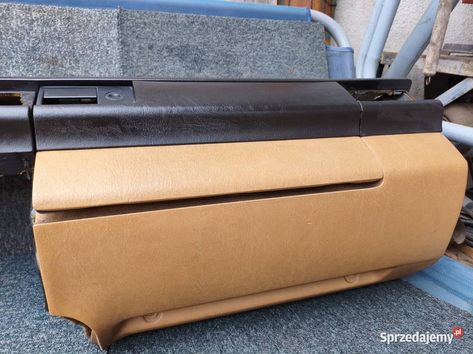 Mercedes W124 deska rozdzielcza bez drewna świętokrzyskie Skarżysko-Kamienna sprzedam