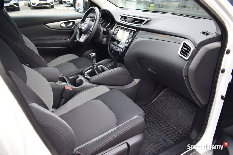 12 115 Krajowy Panorama FullLED Dealer Keller Qashqai