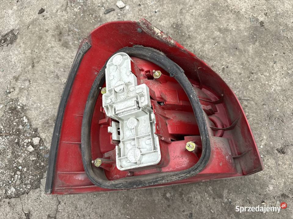 Lampa tył lewe Audi A3 8L 3D Ostrów Wielkopolski