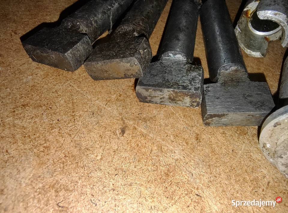 Nowe oryginalne popychacze zaworowe K750 M72 Leszno