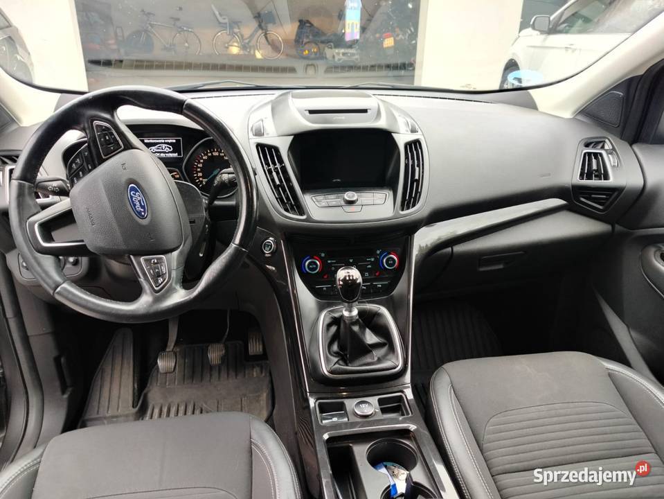 Ford Kuga 2017 20 TDCi 150 manual 4x4 Praszka