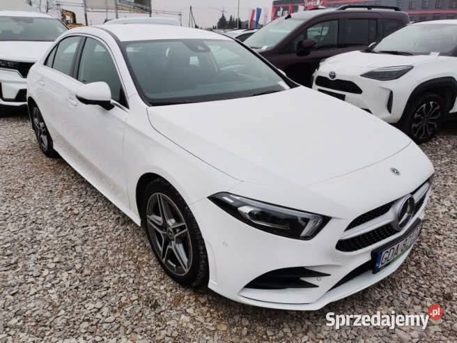 MERCEDESBENZ A200 2022 133200 ccm 163 mazowieckie Warszawa