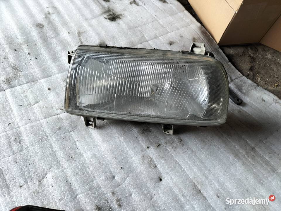 Volkswagen Vento LAMPA PRZÓD PRZEDNIA LEWA lampy przednie Kamień-Kolonia