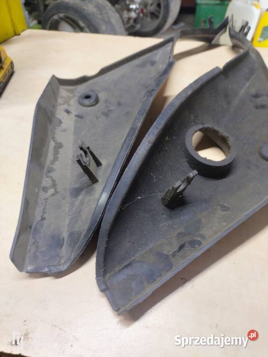 Yamaha TZR 50 boczki boczne plastiki wypełnienie Łubno