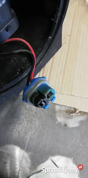 Lampa przednia Chrysler 300C 2015 lewa osobowe Poświętne