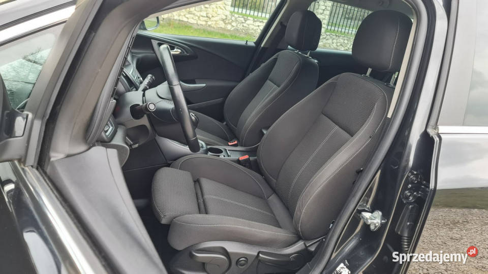 Opel Astra 14T 140 LIFT Sports Tourer Business świętokrzyskie Chmielnik