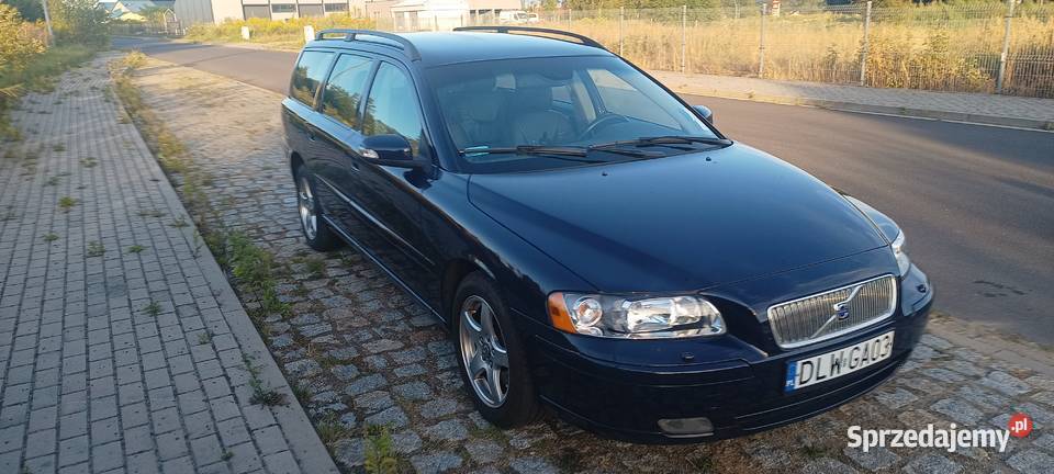 Volvo V 70D5185 koniniski przebieg6 biegów Gryfów Śląski