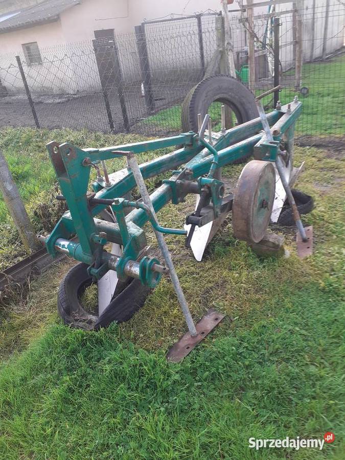 Sprzedam pług 3 skibowy Pługi Izbica sprzedam