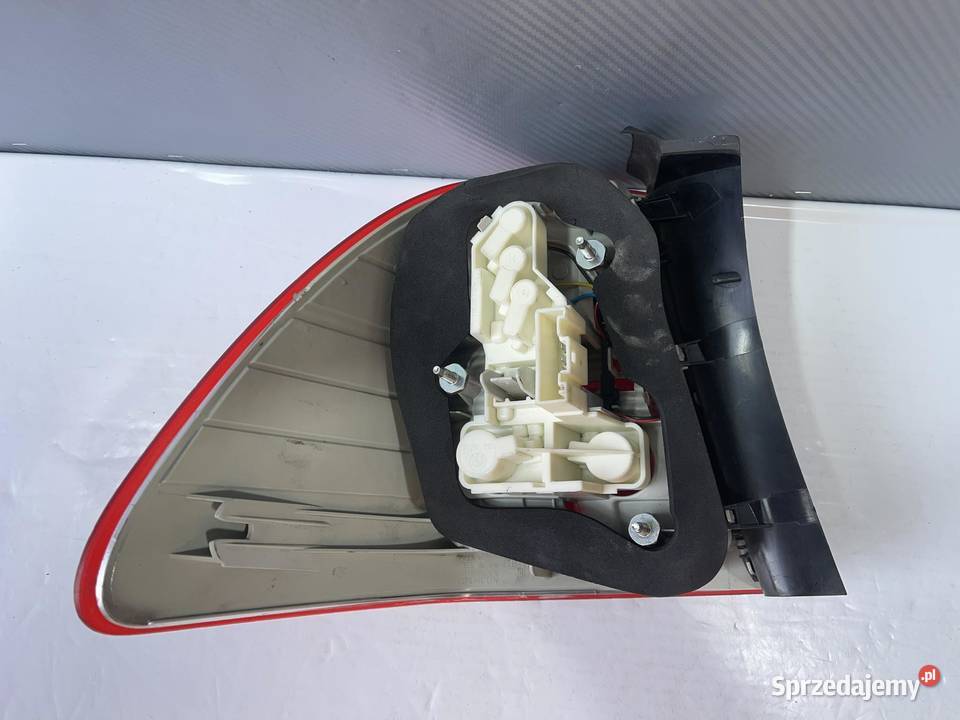 BMW E91 LIFT PRAWA LAMPA TYŁ wielkopolskie Ostroróg sprzedam