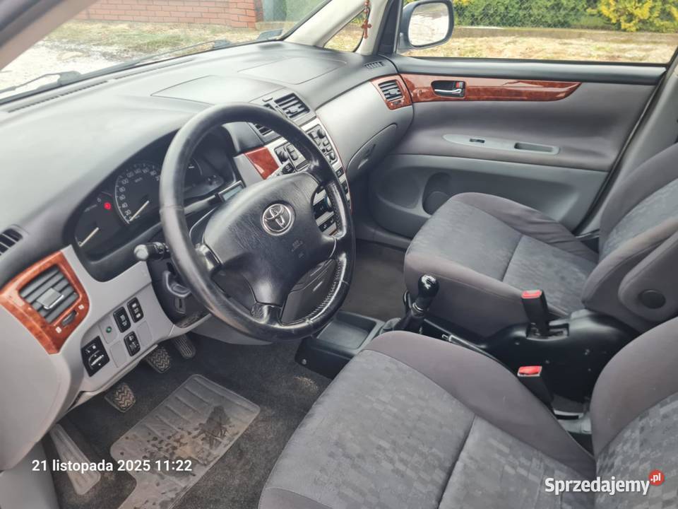 AVENSIS VERSO ładna długie opłaty