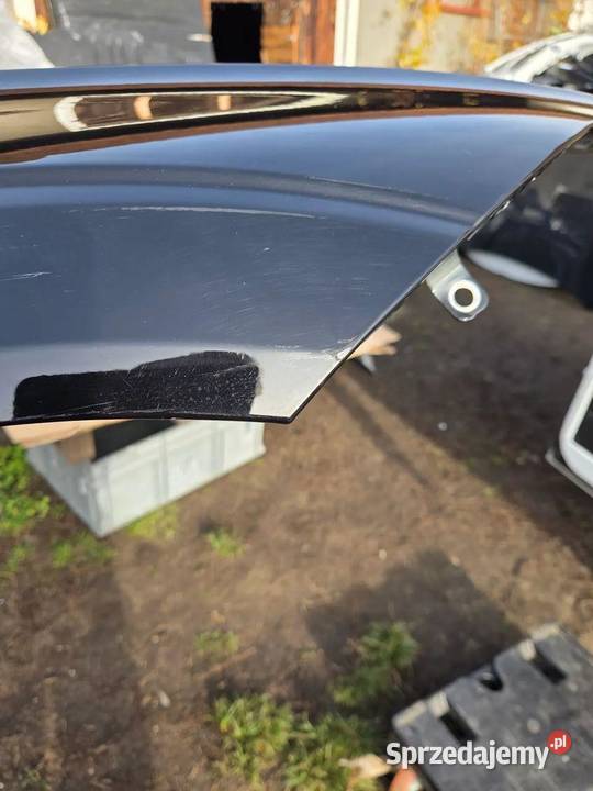 błotnik prawy przód przedni Volvo XC60 II