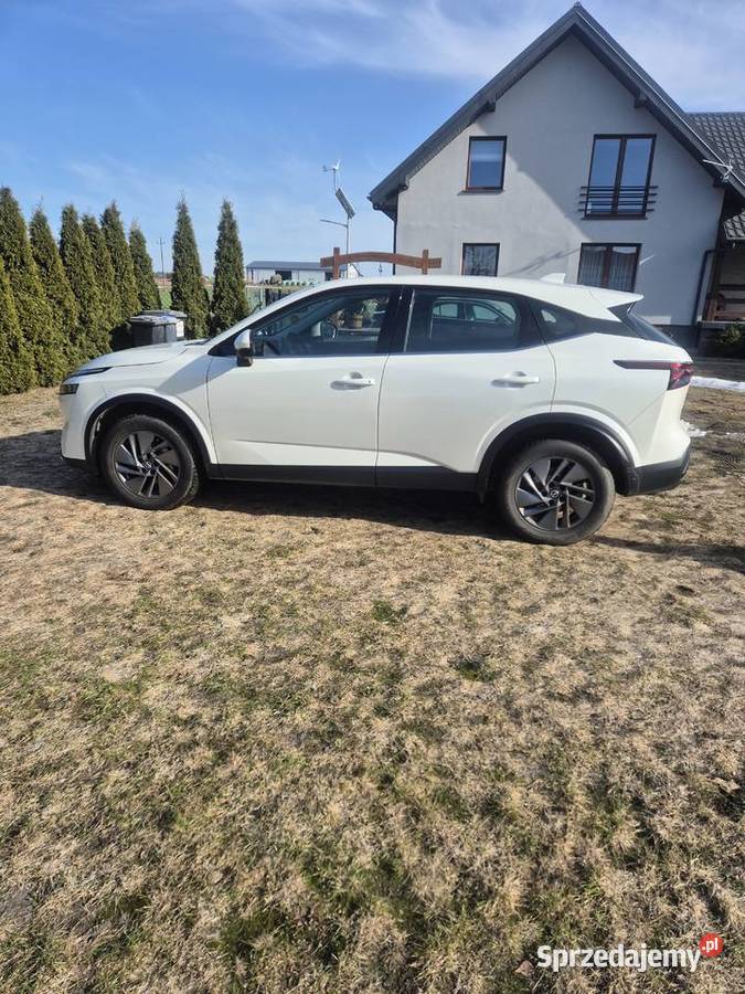 Samochod osobowy 4/5 Nissan sprzedam