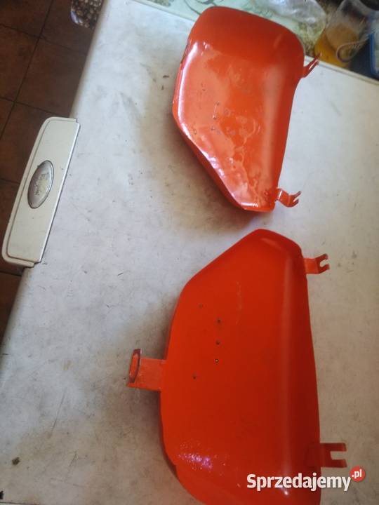 Sprzedam metalowe boczki do wsk 125 łódzkie Przedbórz